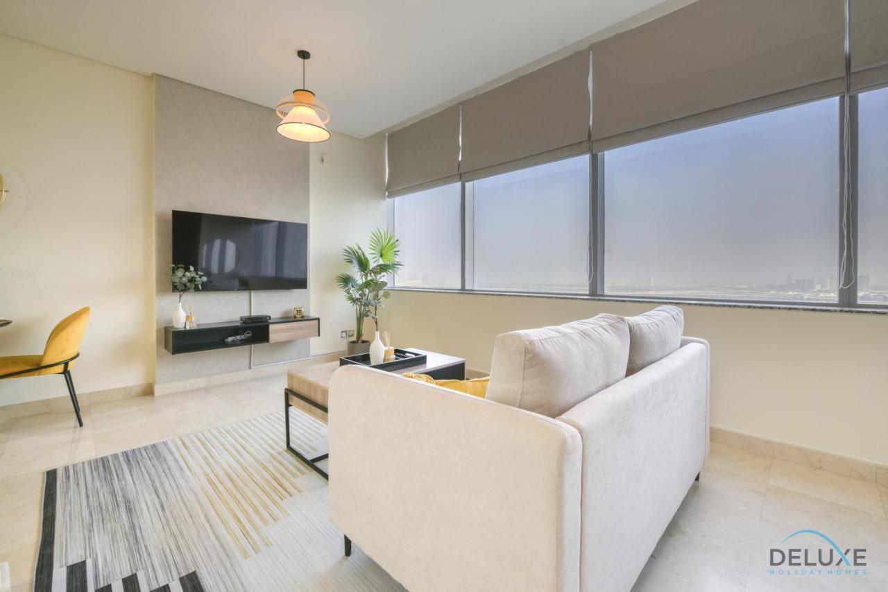 Price Cozy 1br With Balcony & Prime Location By Deluxe Homes Dubaï