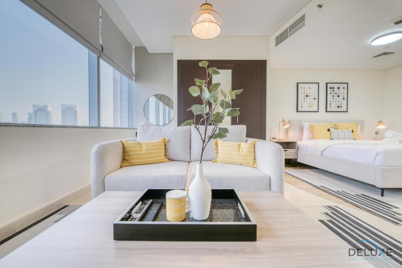 Price Cozy 1br With Balcony & Prime Location By Deluxe Homes Appartement *