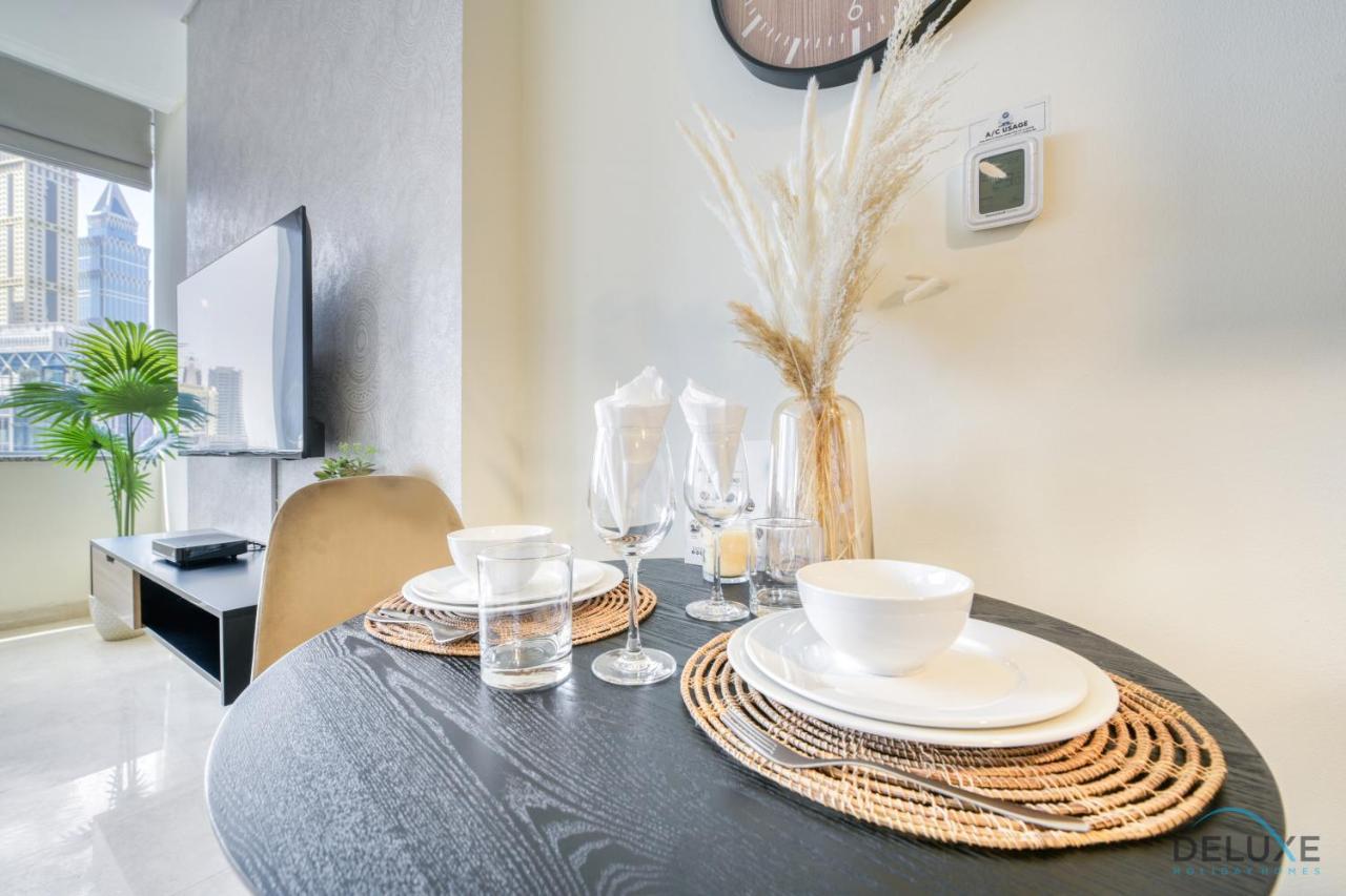 Apartment Special Offer Stylish 1br With Pool & Views By Deluxe Homes