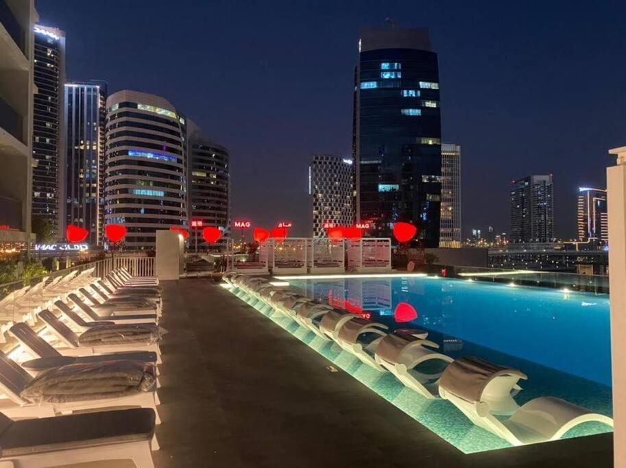 Urban King Bed With Burj Khalifa View & Mall * Dubai
