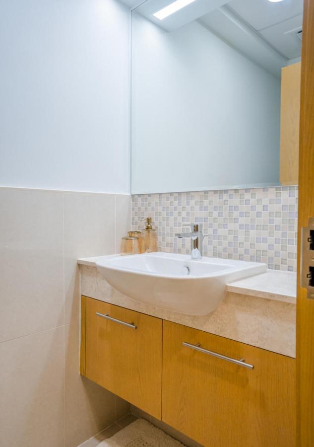 Nasma Luxury - Bellevue Tower 1 *