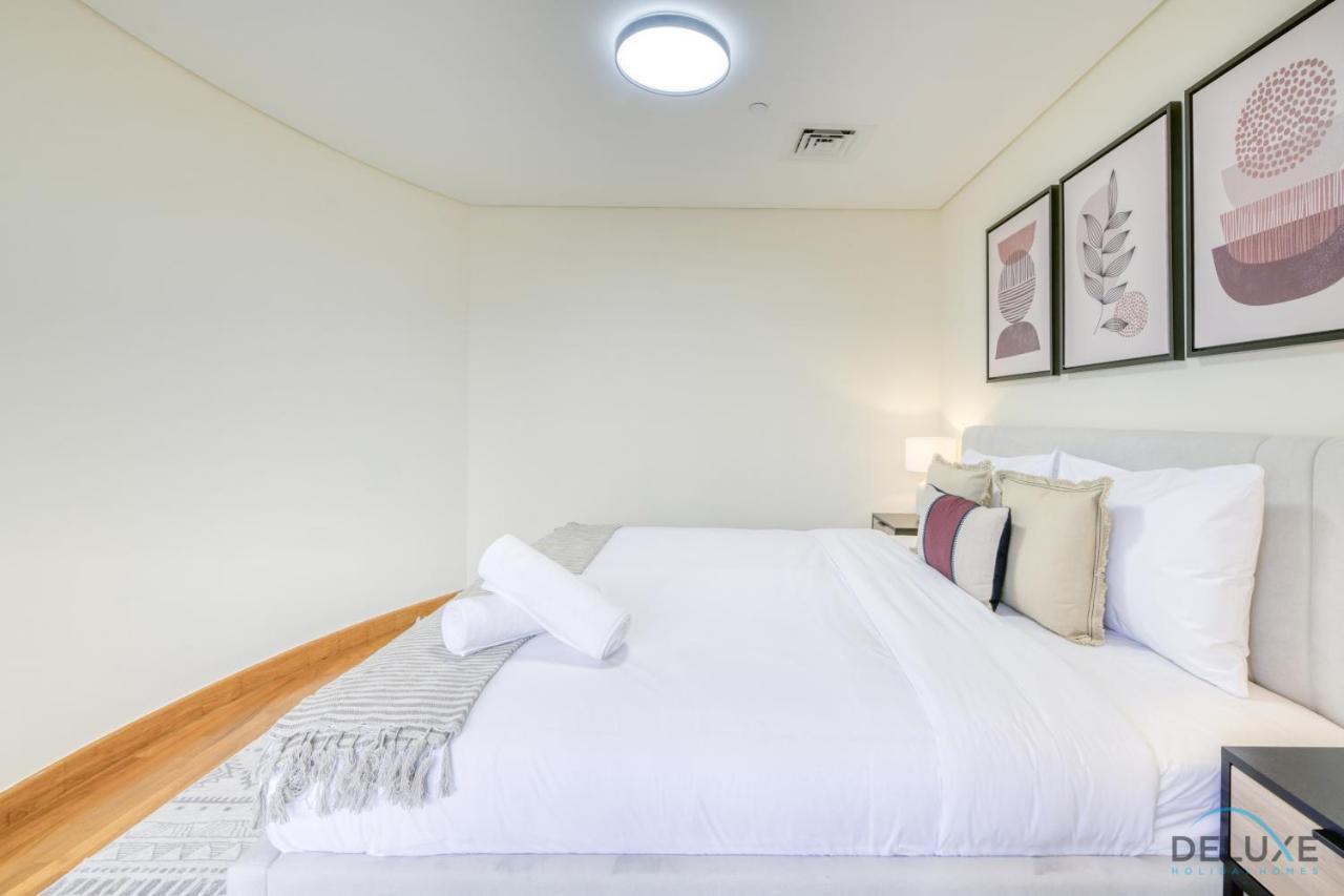 Apartment Special Offer Stylish 1br With Pool & Views By Deluxe Homes