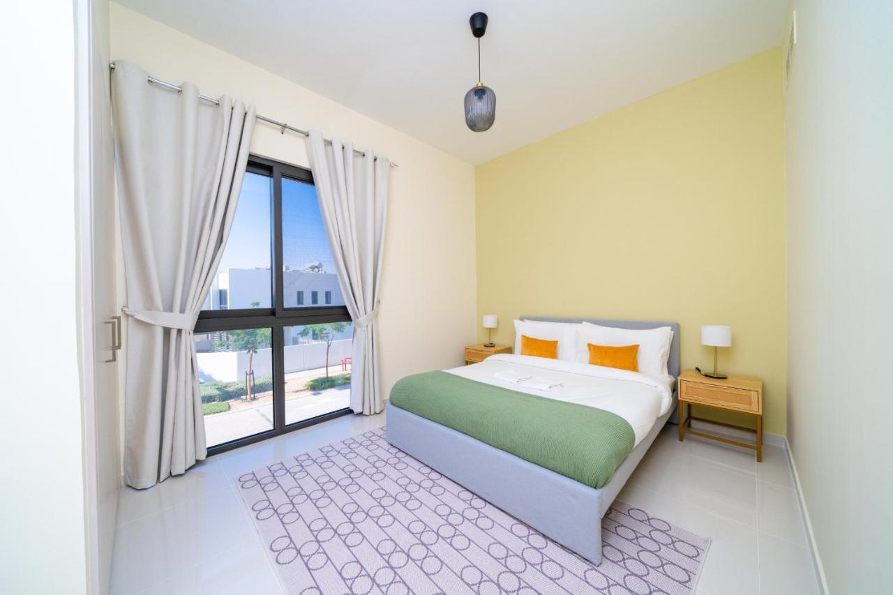 Villa Alh Vacay - Damac Hills 2 Primrose Dubái