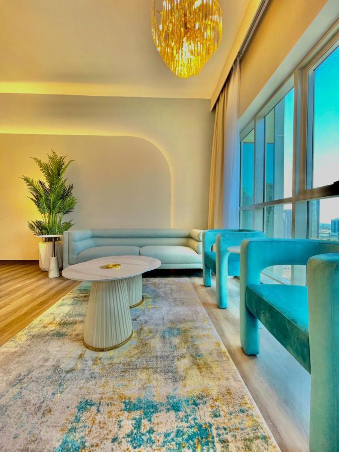 Apartment First Class 2br With Burj Khalifa & Downtown View