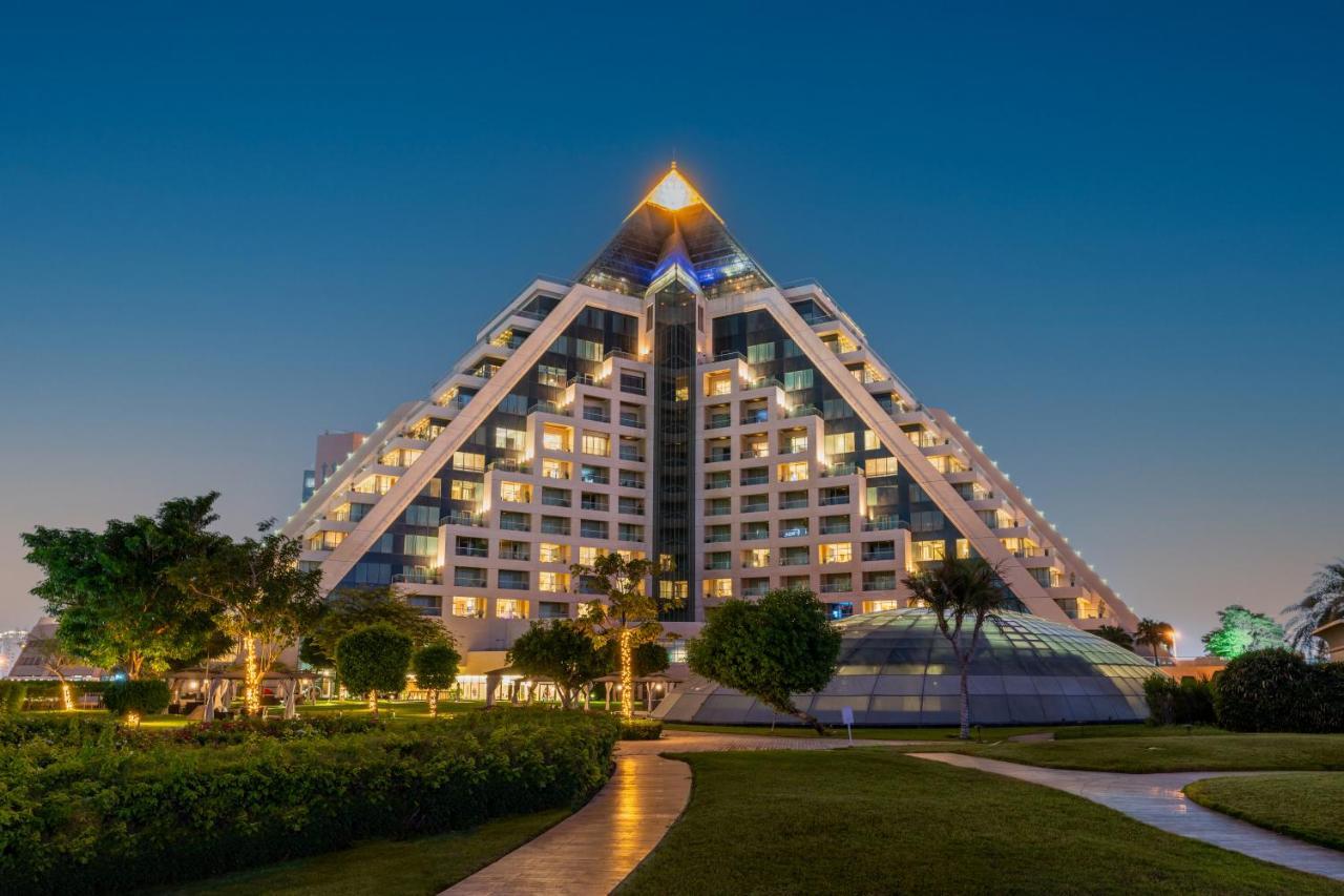 Hotell Raffles 5*