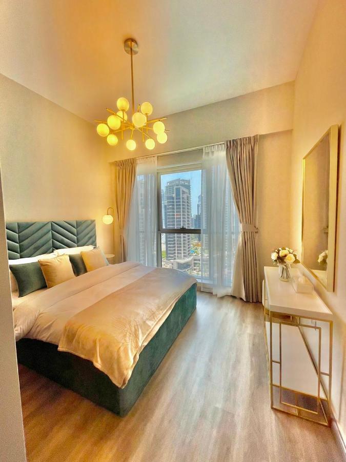 First Class 2br With Burj Khalifa & Downtown View Apartment *