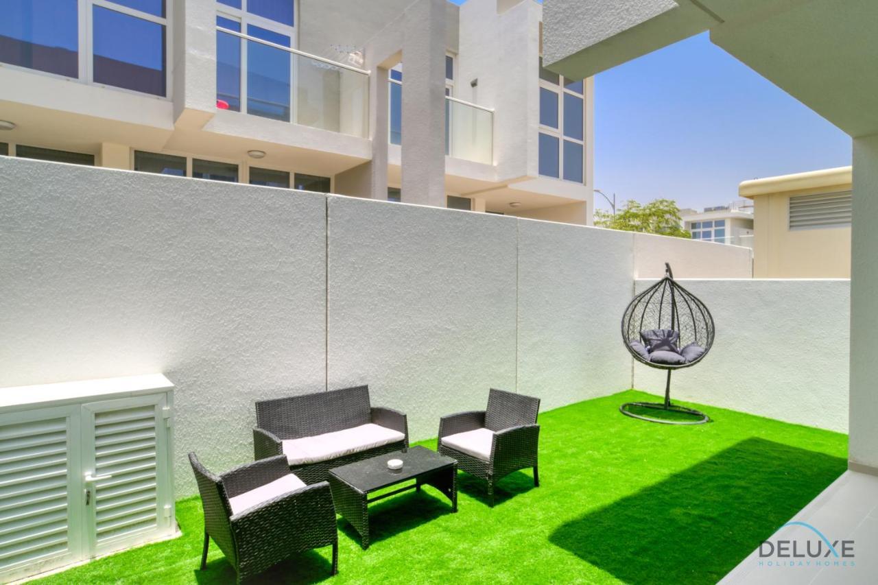 Appartement Cheerful 3br Townhouse At Damac Hills 2, Dubailand By Deluxe Homes