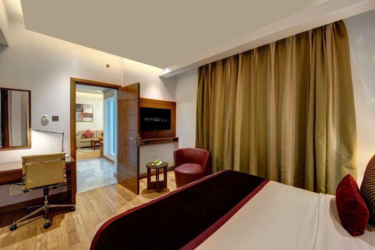 Rose Park - Al Barsha, Opposite Metro Station 4* Dubai