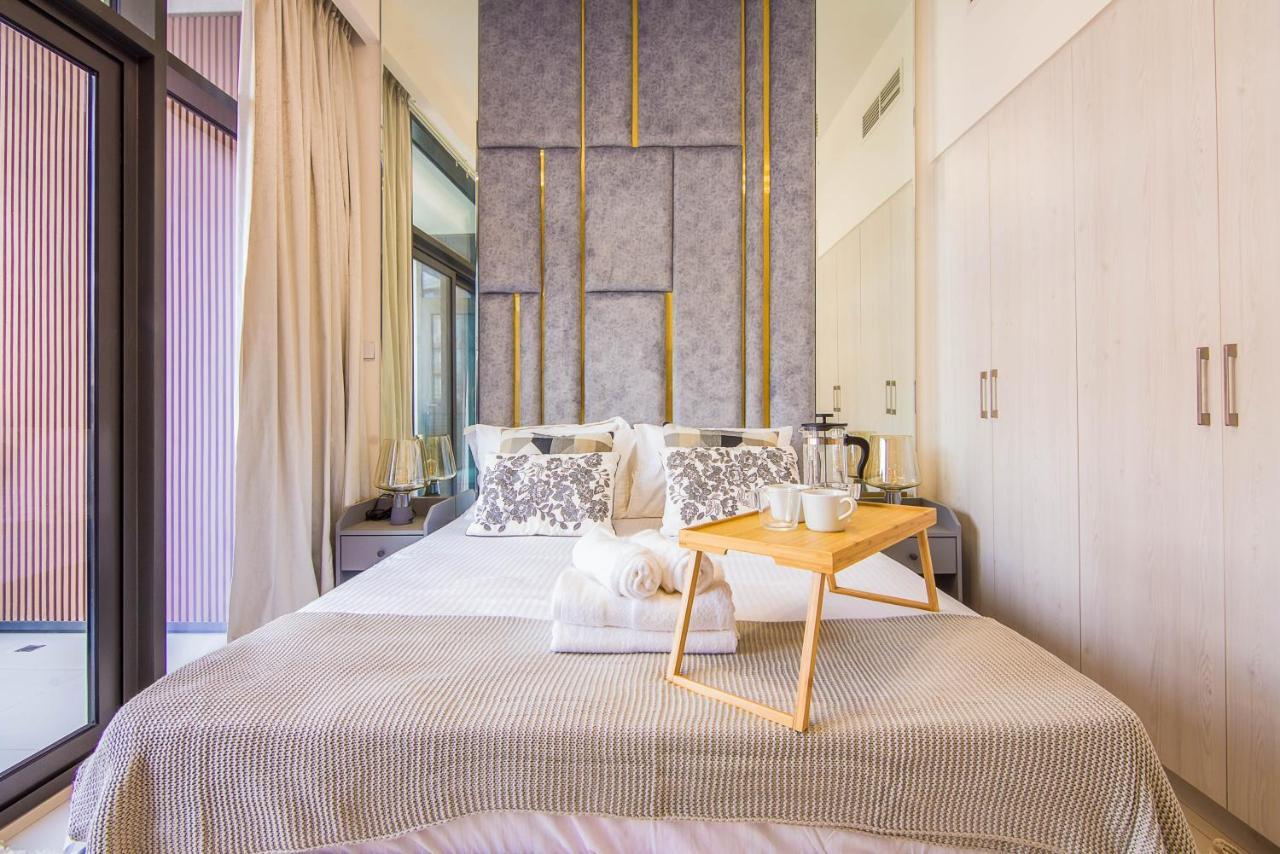 Apartemen Brand New 1 Bedroom Hills 601
