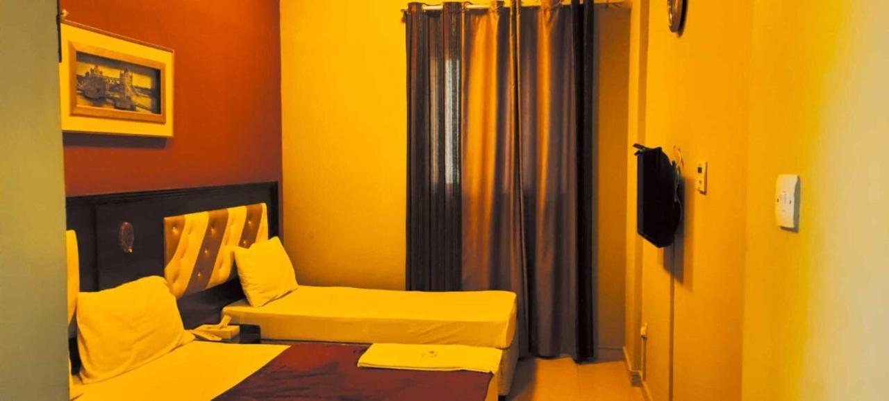 Oyo 902 Prime Llc Hotell