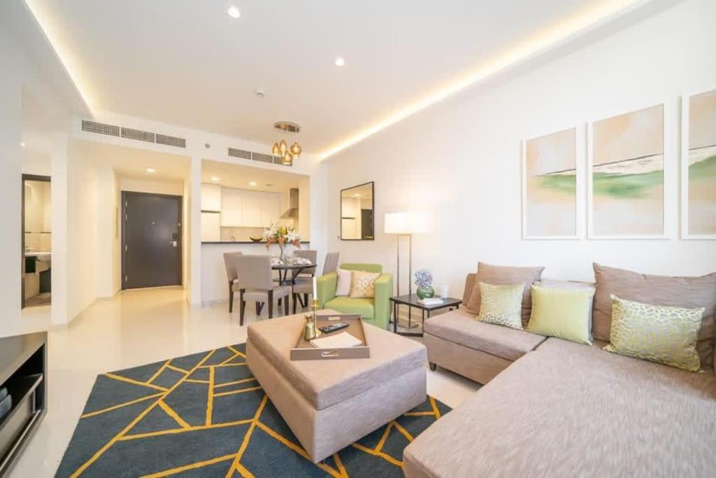 Frank Porter - Damac Celestia Appartement *