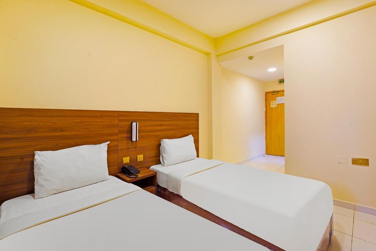Oyo 925 Emirates Hotel Dubai