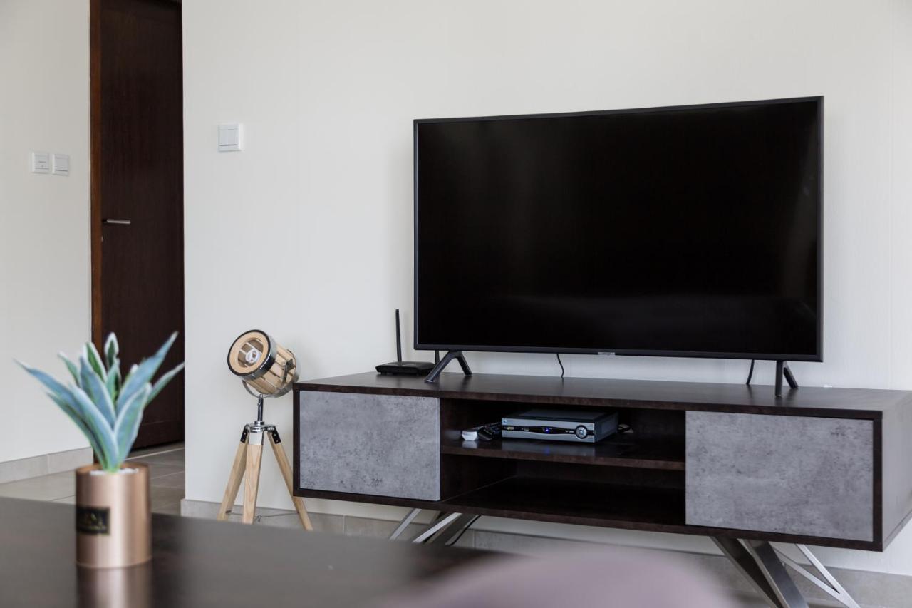 Apartamento Higuests - Charming Apt With Terrace Facing Burj Khalifa