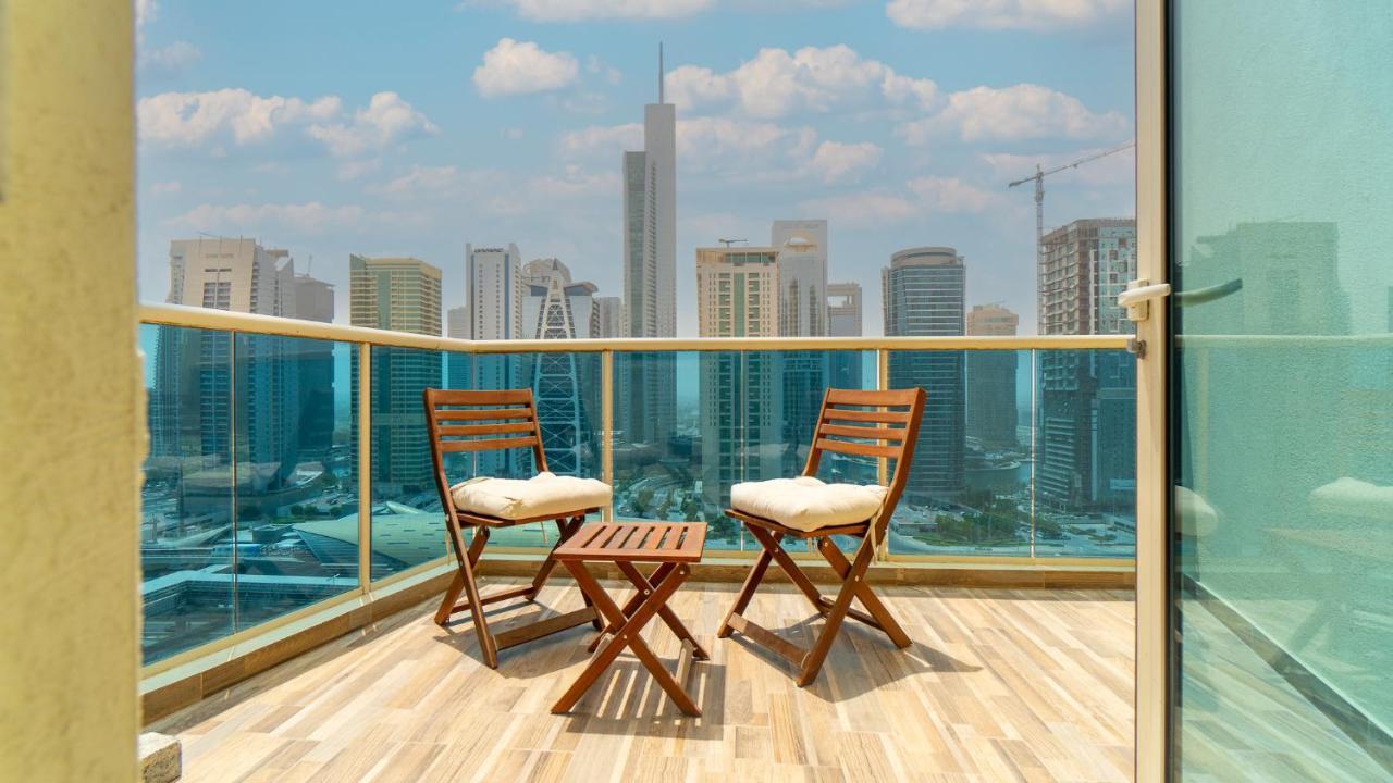 Unique 3br Duplex With Marina Views *
