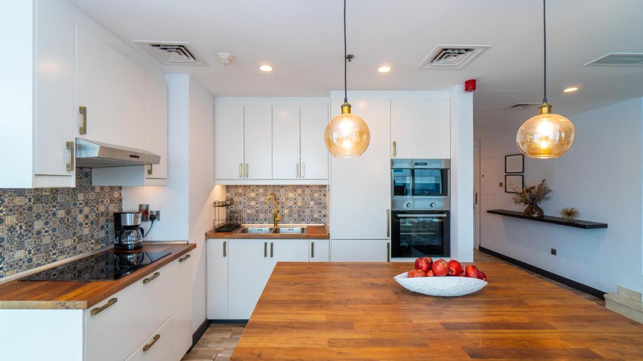 Unique 3br Duplex With Marina Views Appartement *