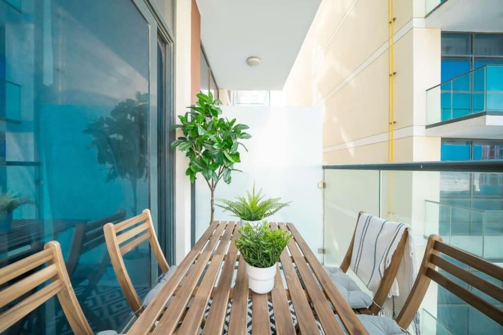 Frank Porter - Damac Celestia Appartement