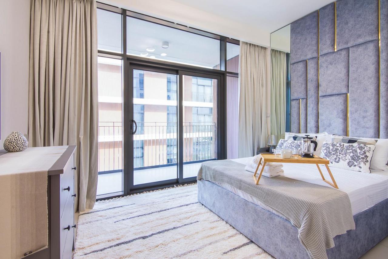 Brand New 1 Bedroom Hills 601 Apartemen