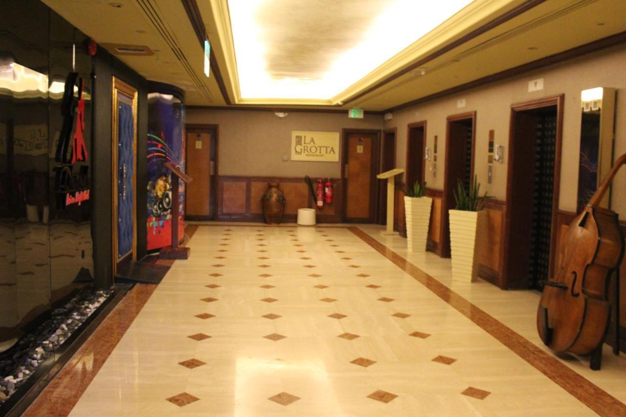 Al Khaleej Palace Deira Hotell