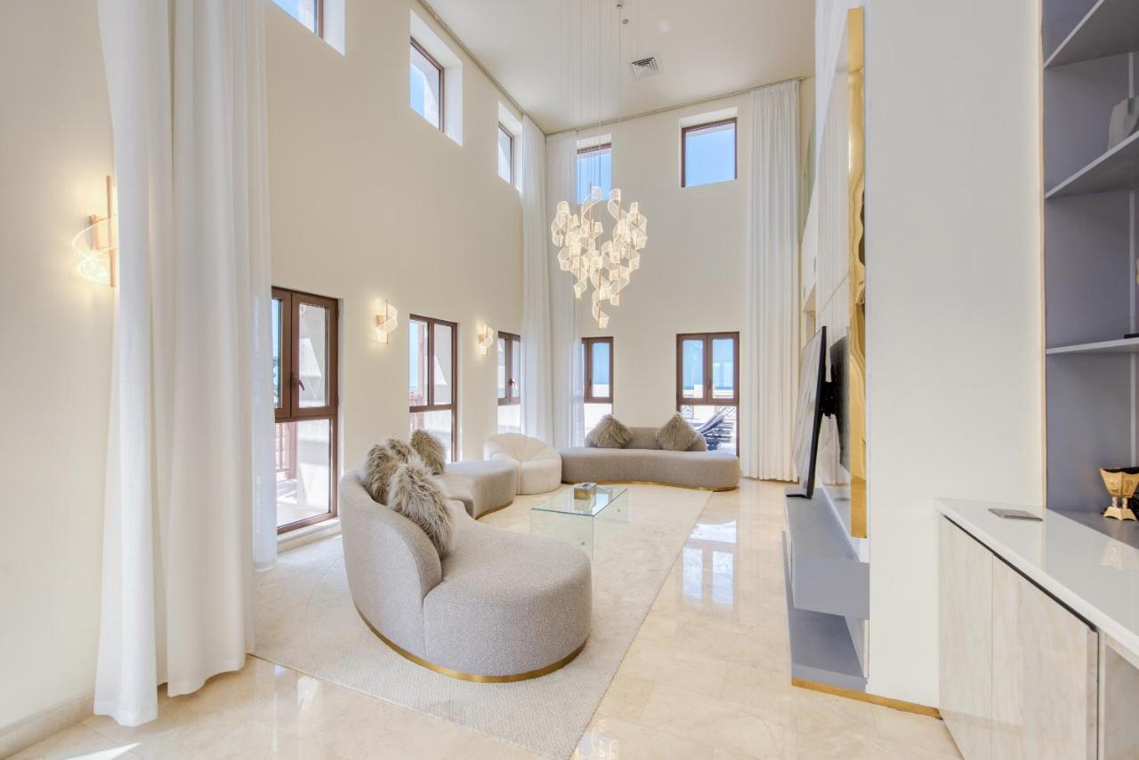 Maison Privee - Luxury Palm Penthouse With Beach & Sea View Apartament *