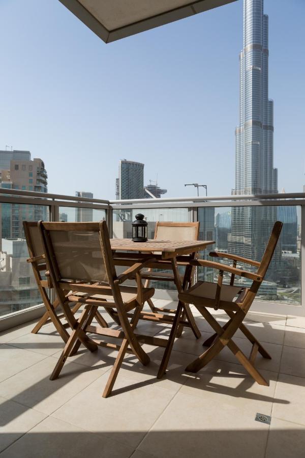 Apartamento Higuests - Charming Apt With Terrace Facing Burj Khalifa Dubái