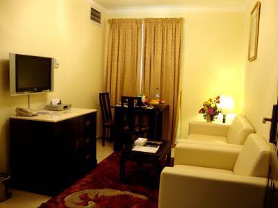 Al Muraqabat Plaza Apartahotel Dubái
