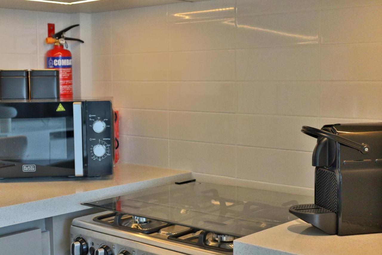 Apartment Higuests - Luxe With Panoramic Views On Creek
