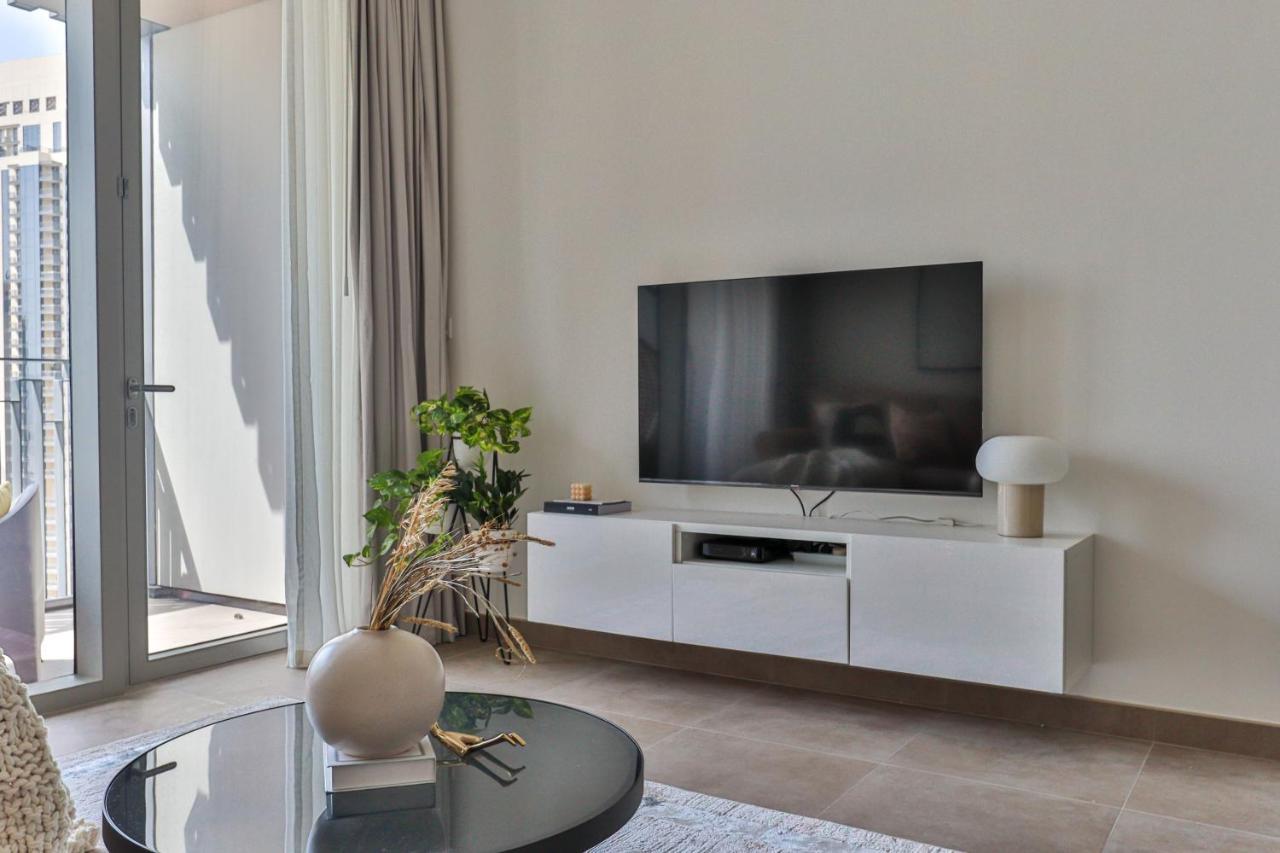 Higuests - Luxe With Panoramic Views On Creek Dubai