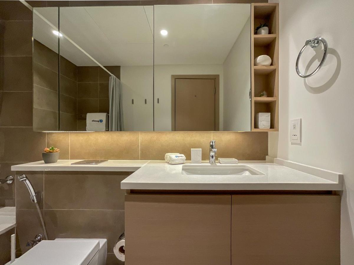 Higuests - Luxe With Panoramic Views On Creek Apartment Dubai