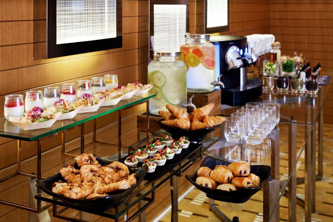 Novotel Al Barsha 4* Dubái