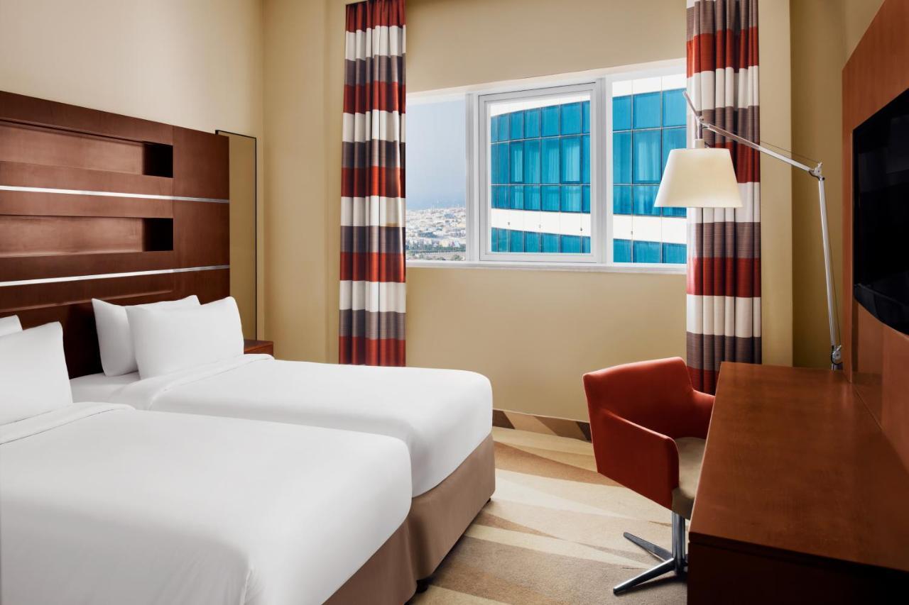 Novotel Al Barsha Dubái