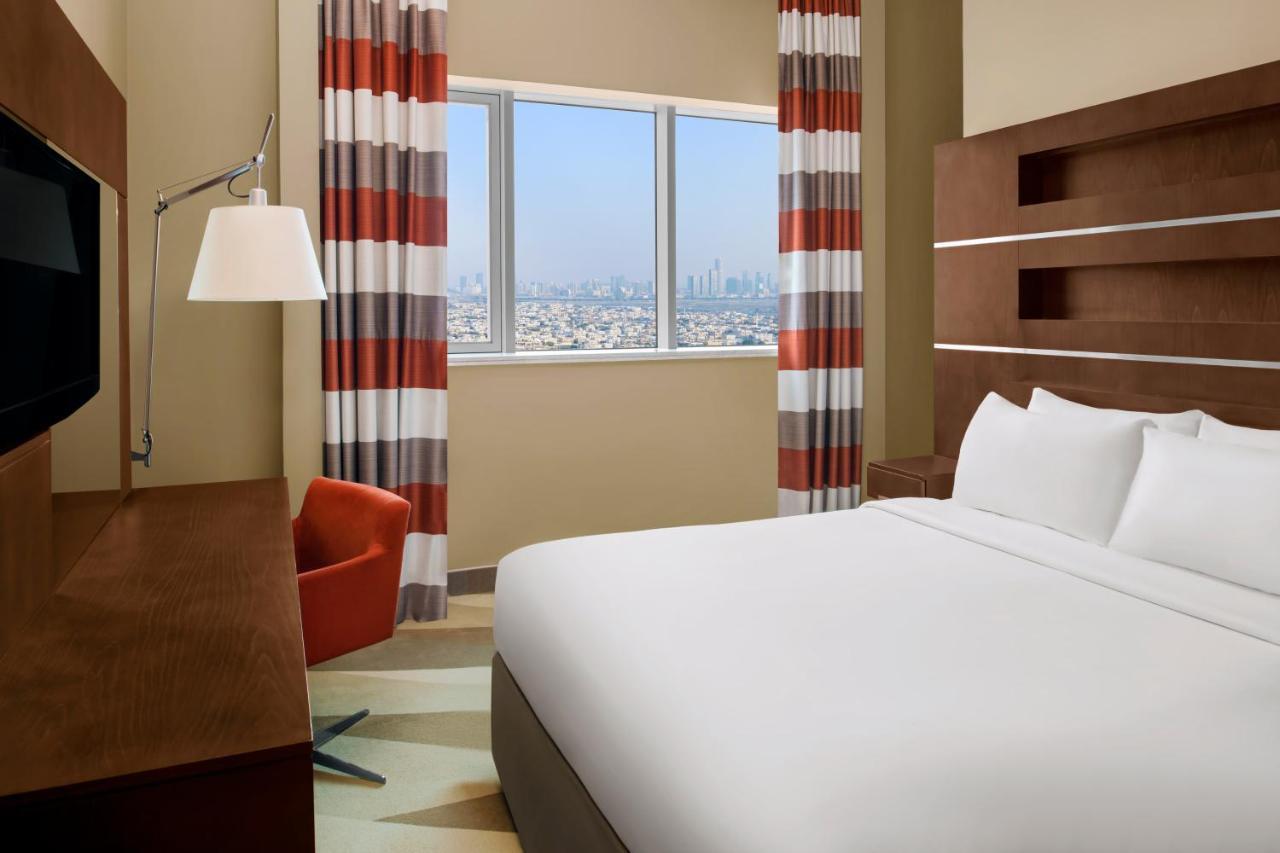 Novotel Al Barsha Dubái