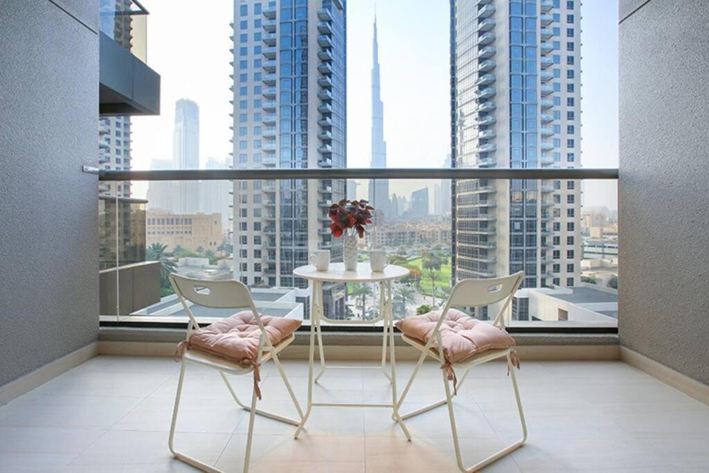 Amazing Studio In Downtown With Burj Khalifa View Dubái