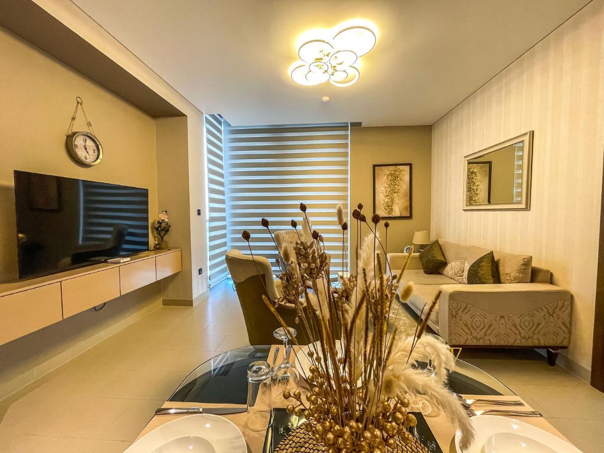 By Latinem Luxury 2br Holiday Cv B1309 Near Burj Khalifa * Dubái