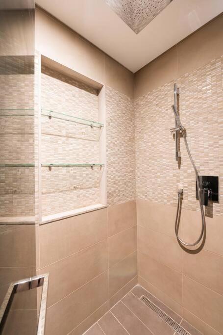 Apartamento Mesmerizing 1br Full Marina View At Marina Gate *
