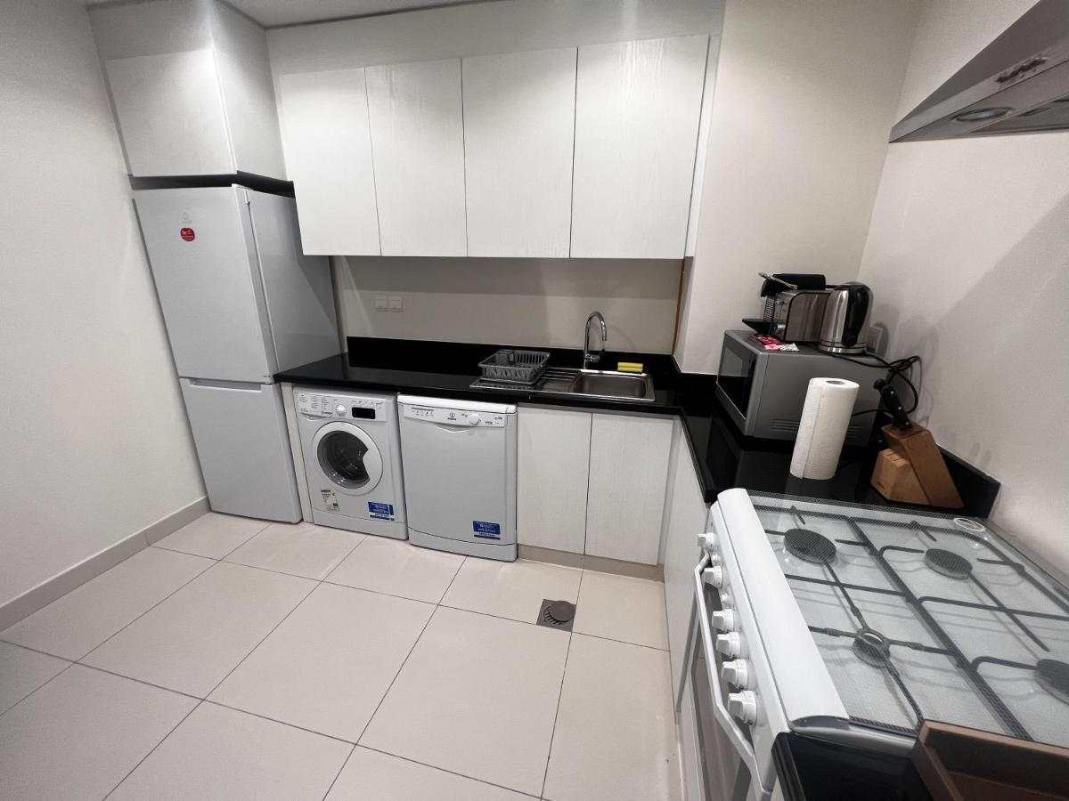 Lovely One Bedroom With World Class Amenities Apartament *