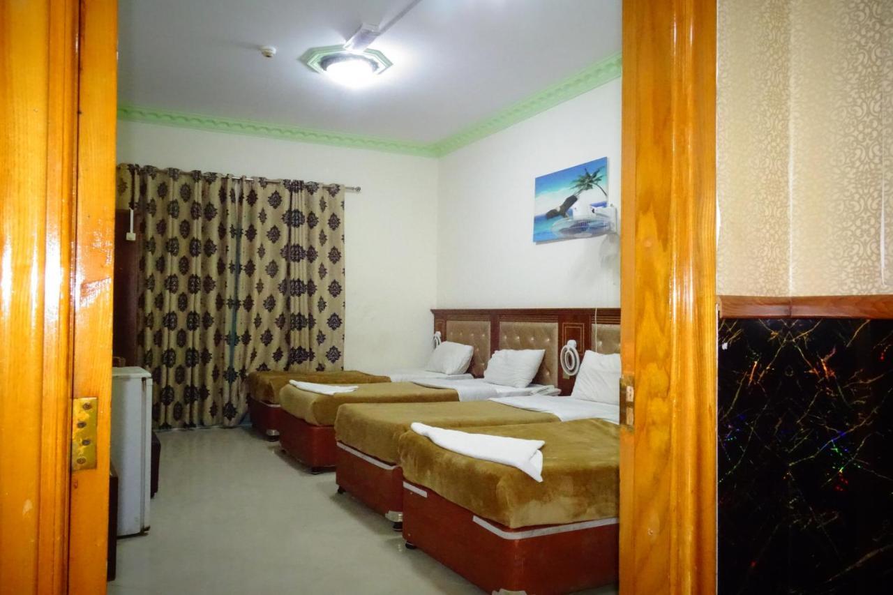 Hotell Super Oyo 945 Dream Touch