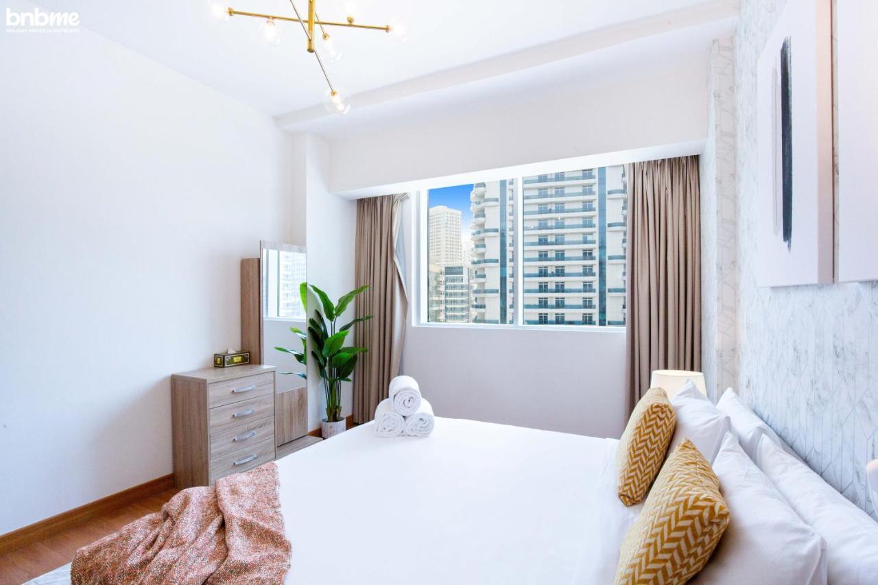 Apartment Bnbmehomes - Sit Back & Enjoy Seeing The Luxury Yachts Drive By - B67