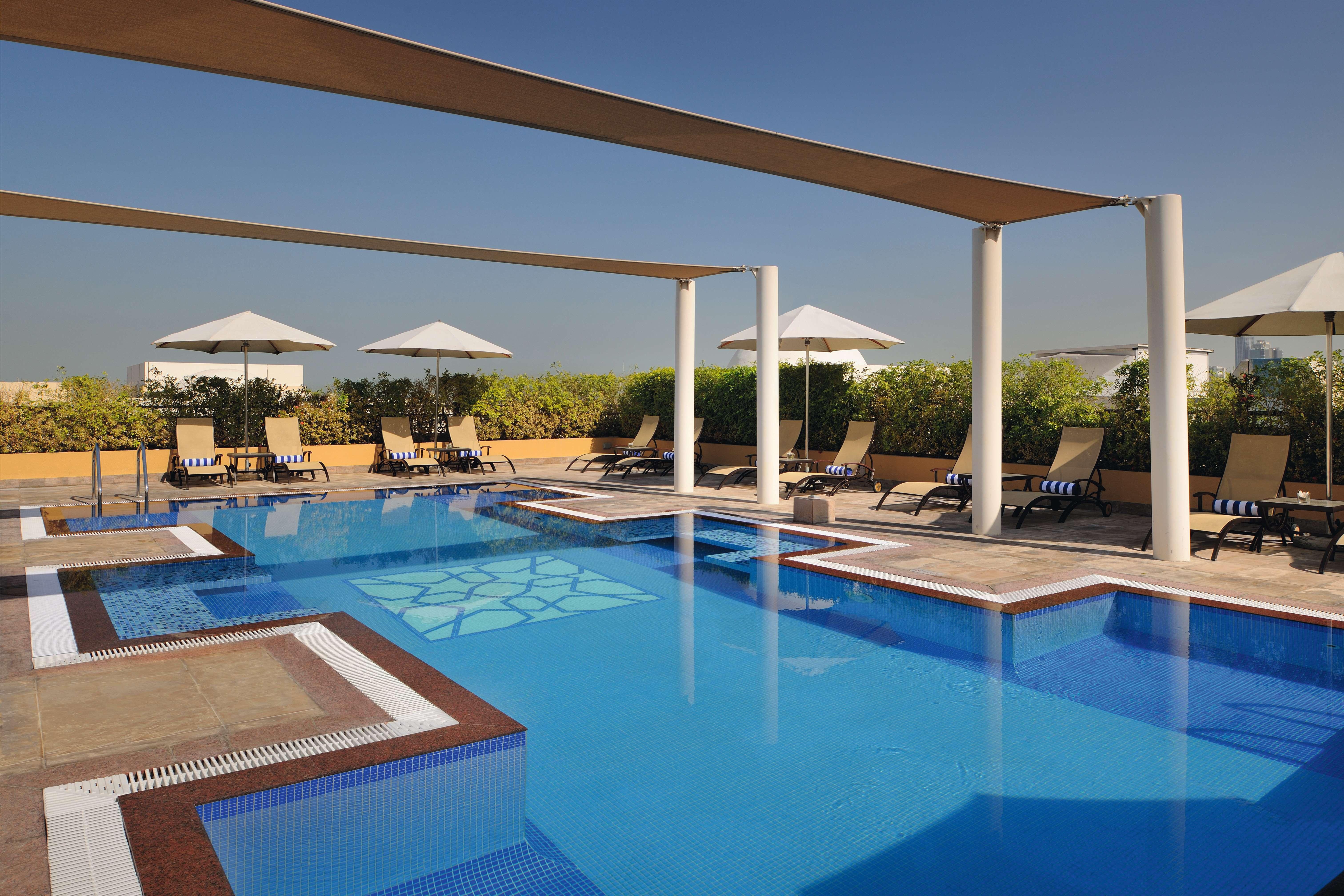 Moevenpick Al Mamzar 5*