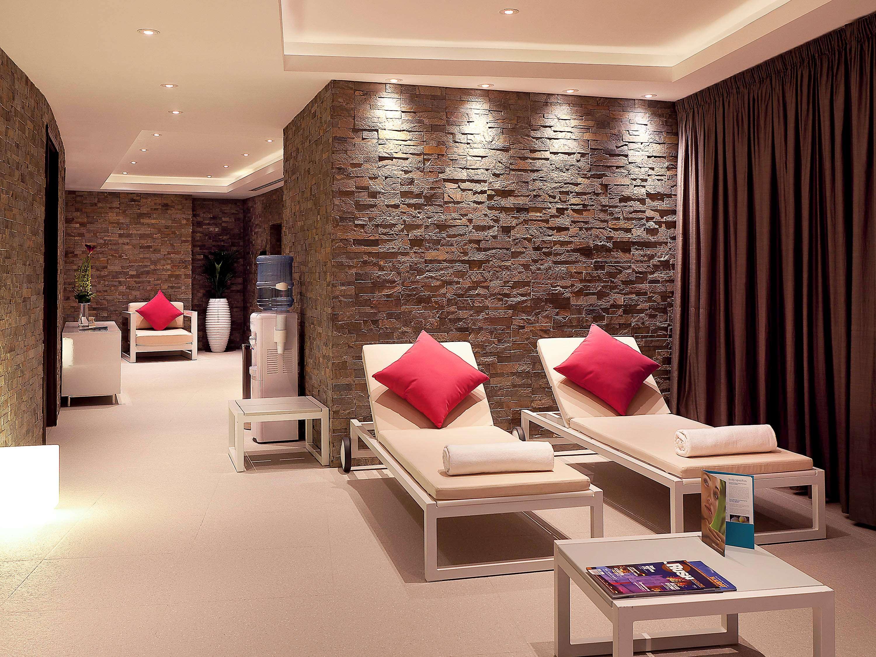 Novotel Al Barsha 4* Dubái