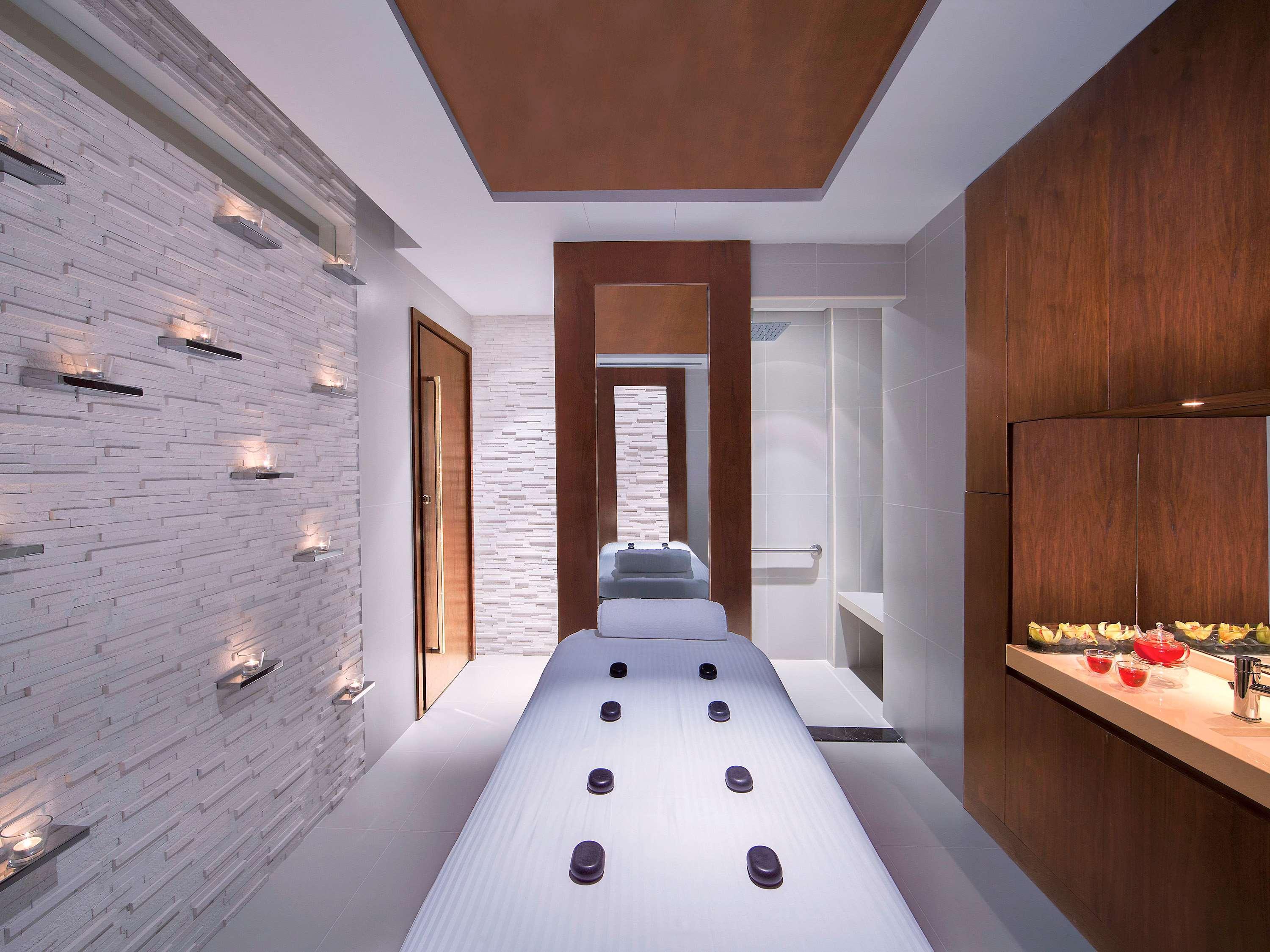 Pullman Creek Centre Residences Apartahotel 5*