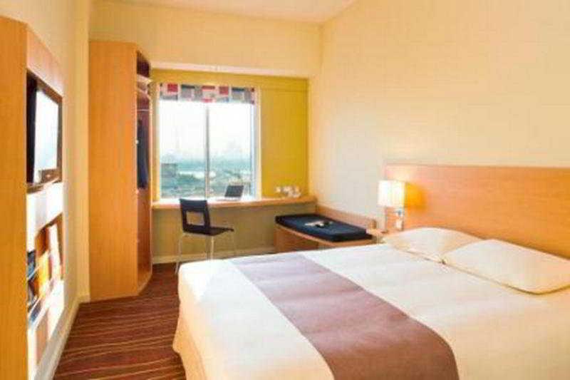 Ibis Al Rigga Hotel