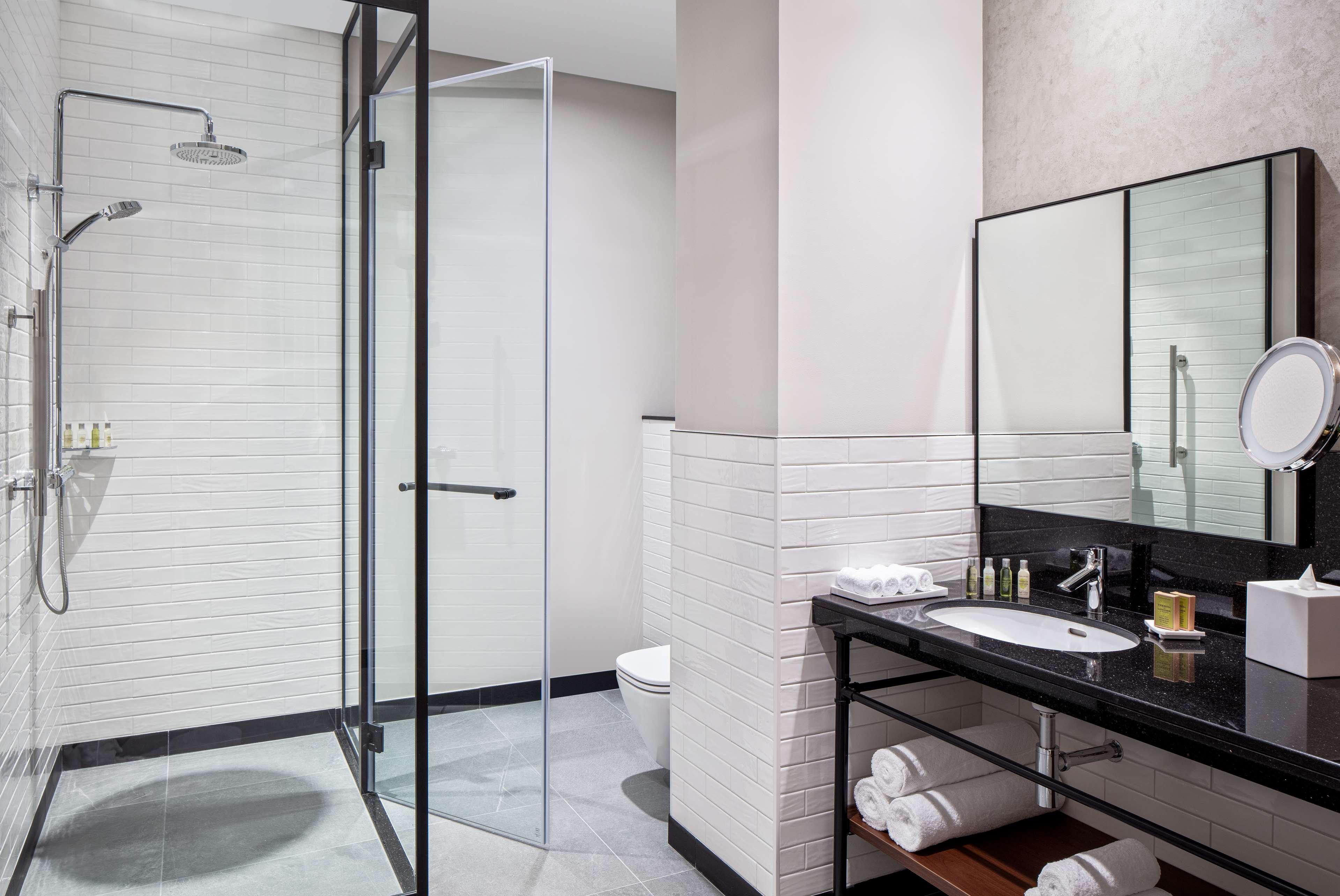 Doubletree By Hilton And Residences - Al Barsha Aparthotel