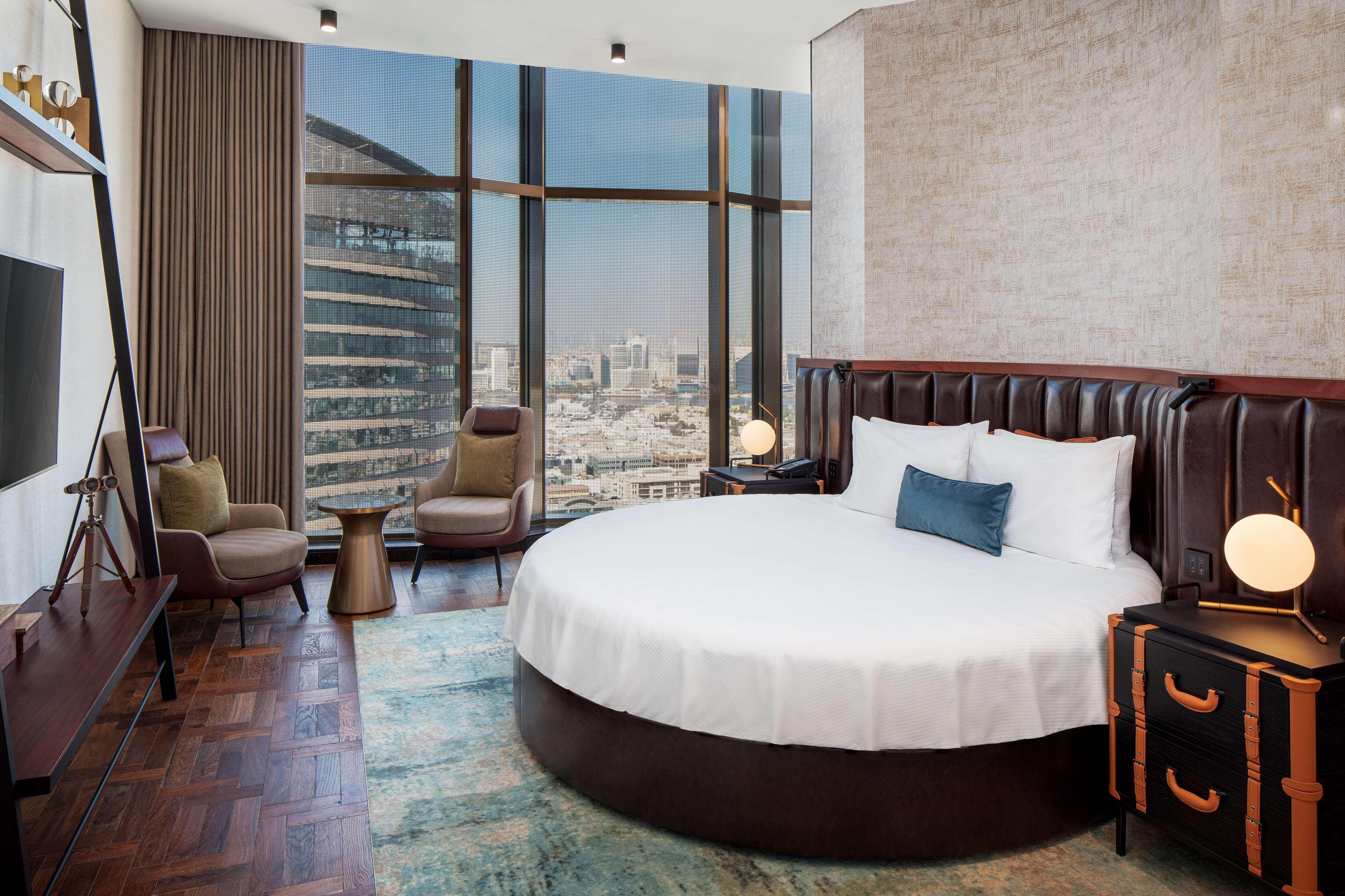 Doubletree By Hilton And Residences - Al Barsha
