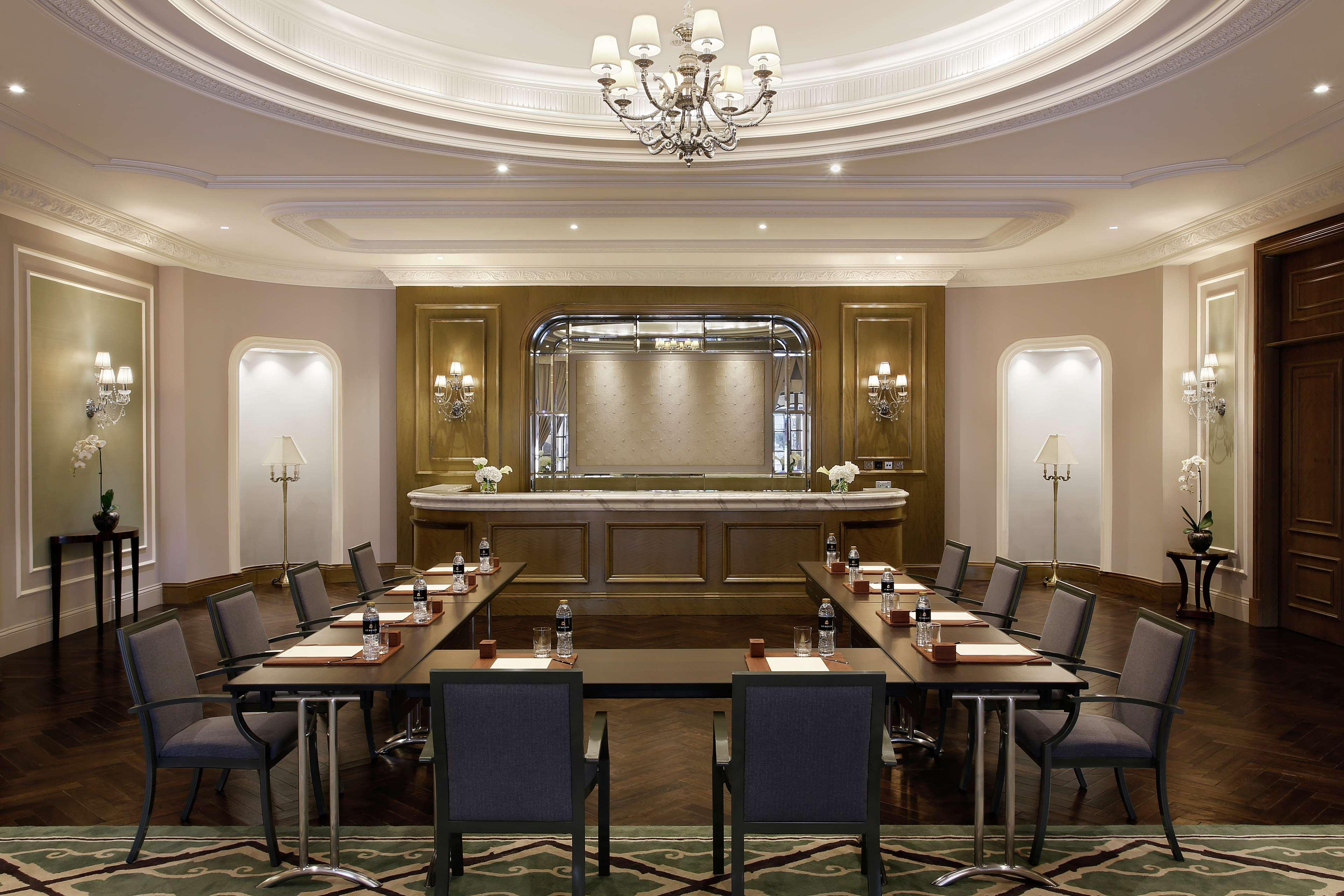 Al Habtoor Palace - Preferred & Hotell