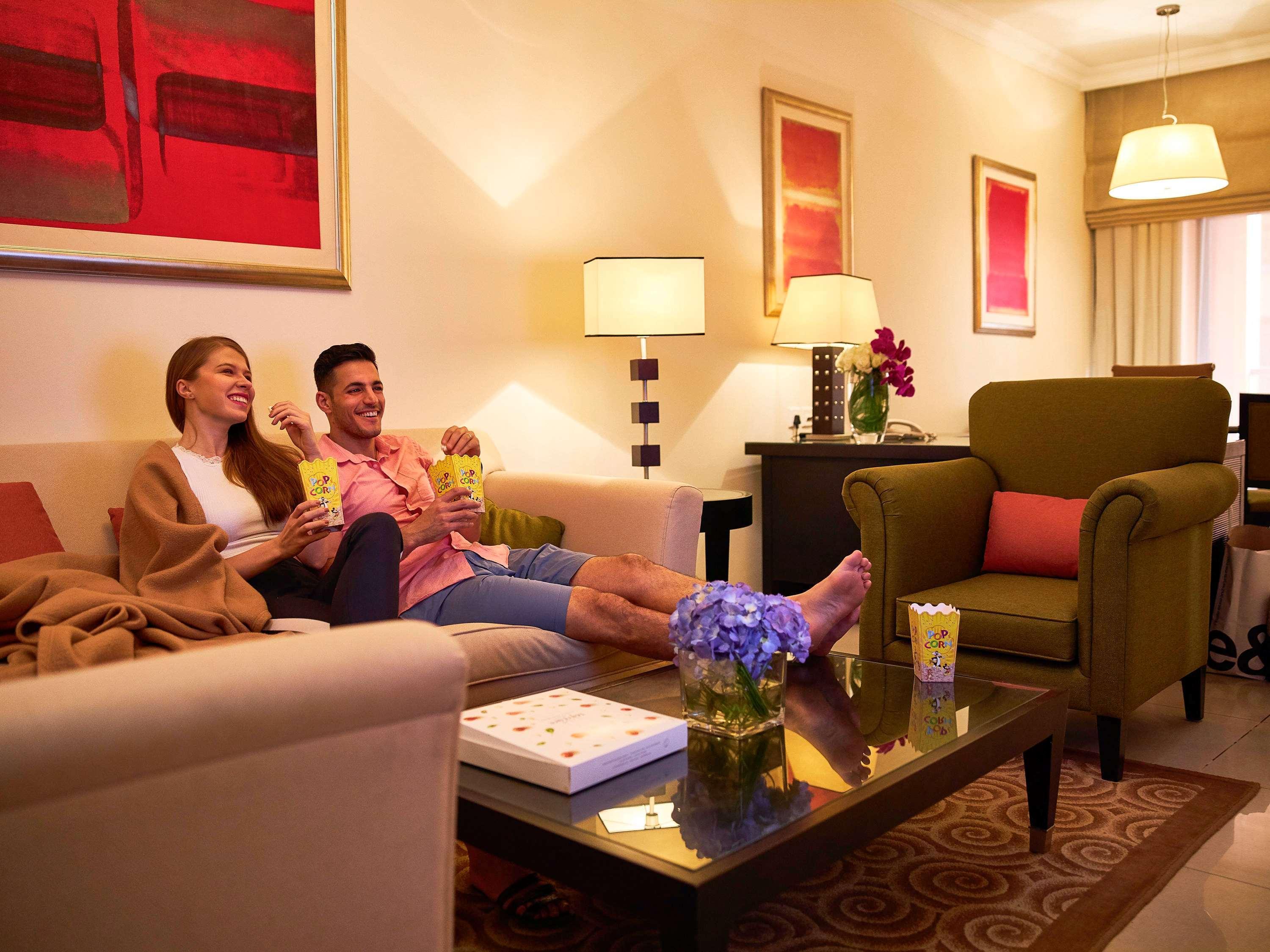 Mercure Barsha Heights Apartahotel 4*