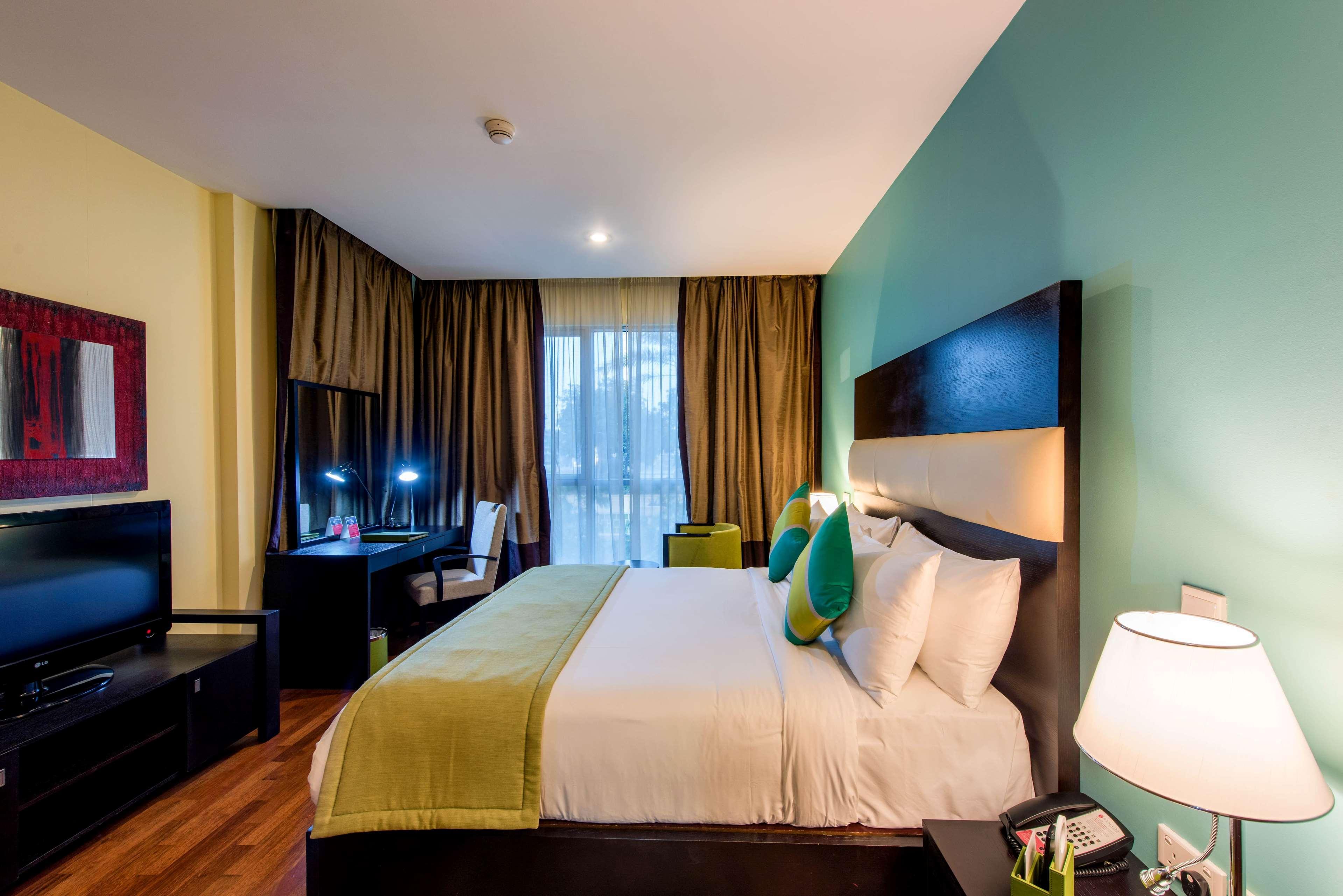 Ramada By Wyndham Downtown Apartahotel 4*