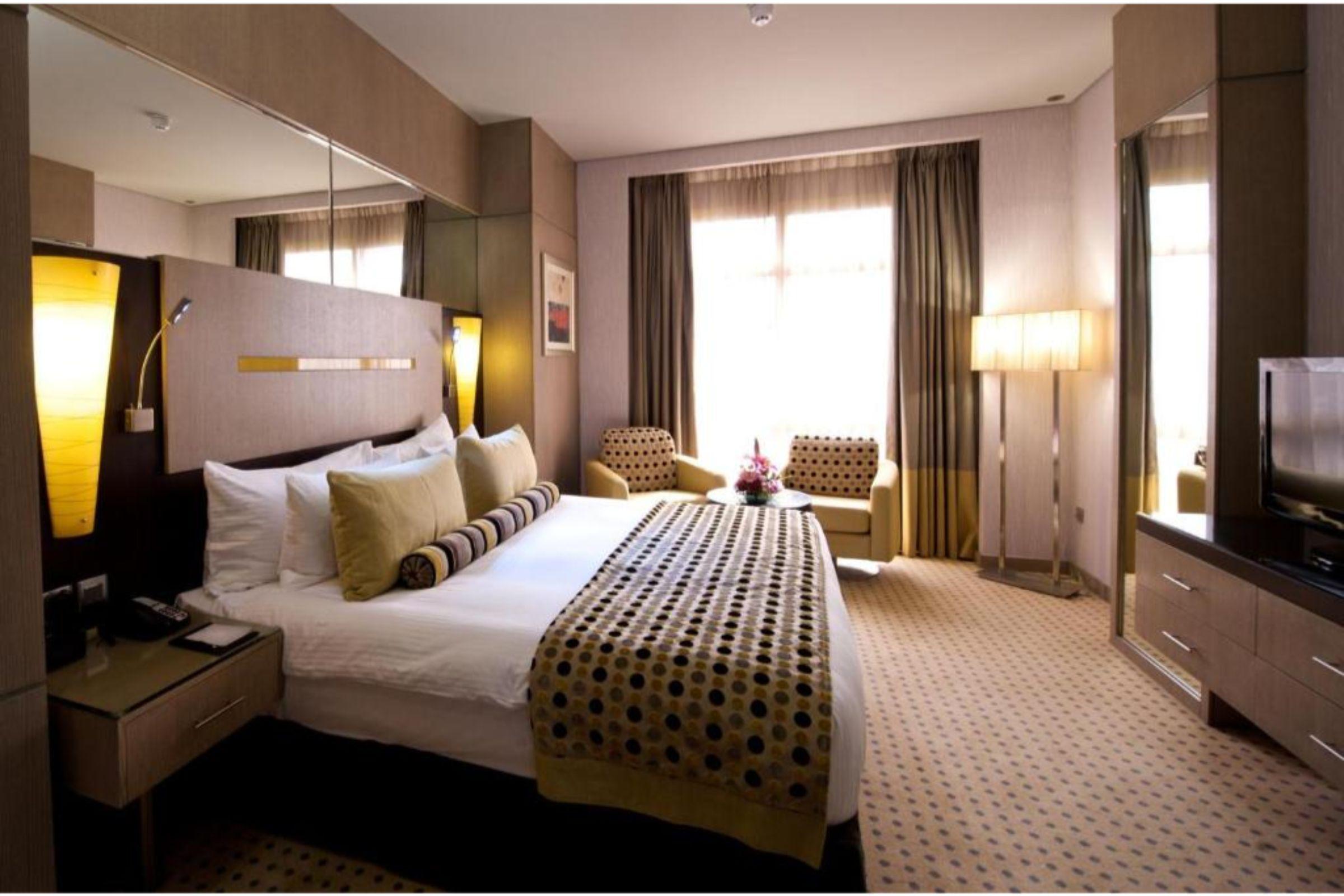 Hotell Time Grand Plaza Hotel, Airport 4*