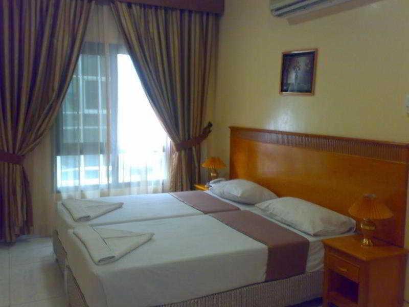 Hotel Shalimar Park