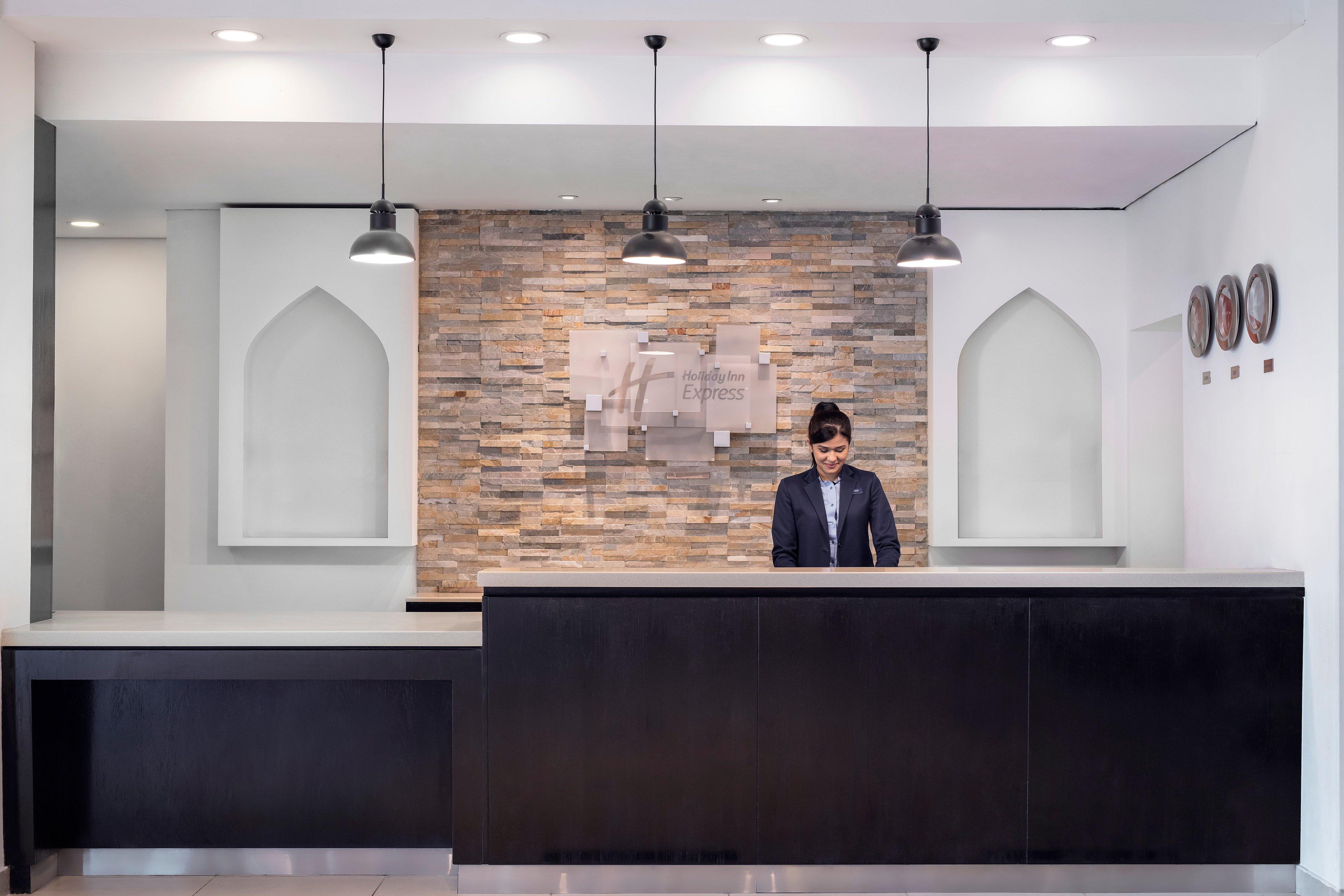 Express Dubai, Jumeirah By Ihg Hotel 3*