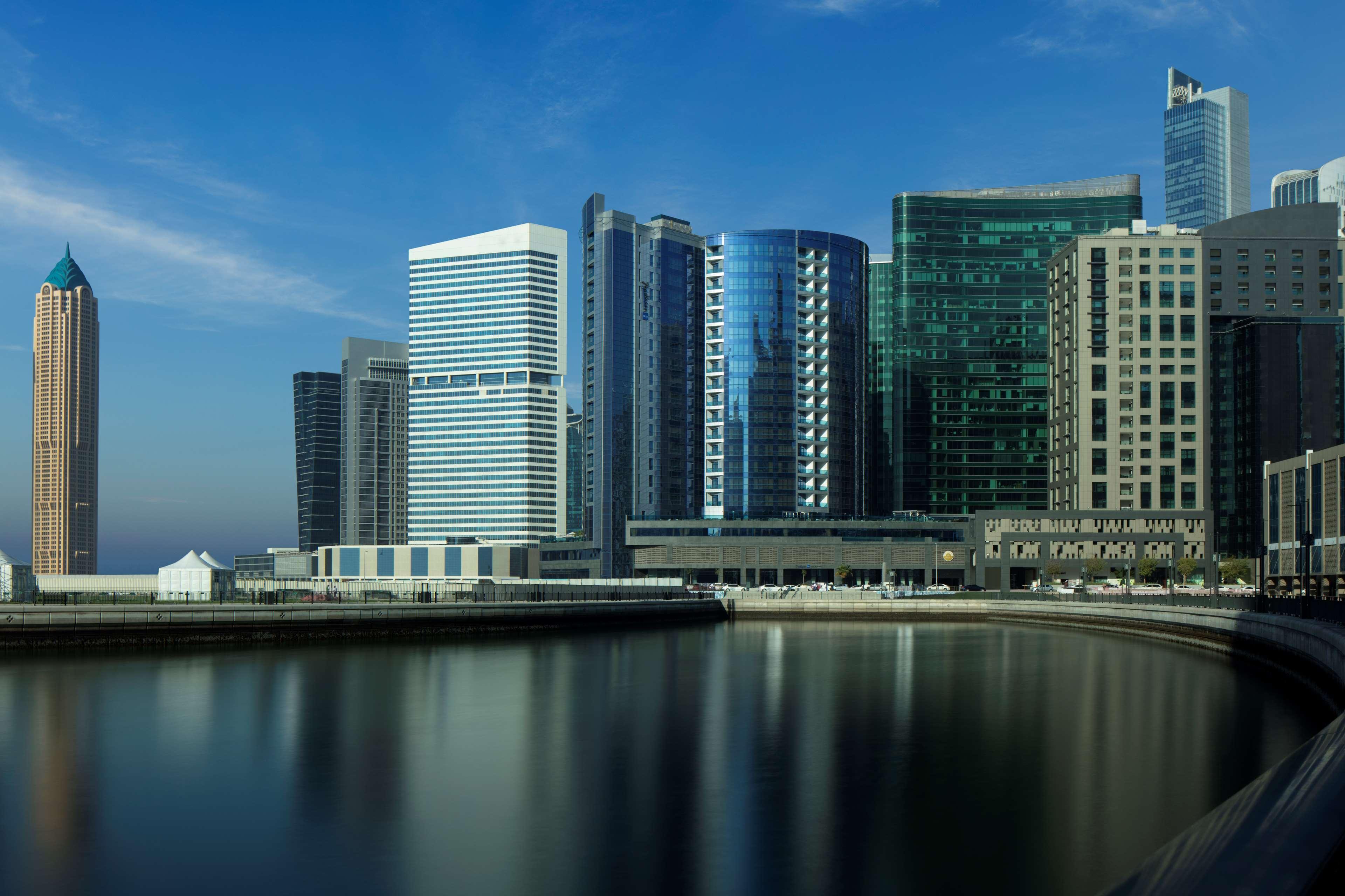 Radisson Blu Hotel, Waterfront Dubái